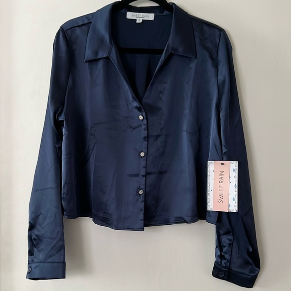 Sweet Rain Long Sleeve Top (might be a pajama top) Please see photos for flaws. - Picture 1 of 6